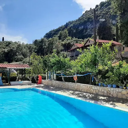 Snug In With Shared Pool * Benitses (Corfu)
